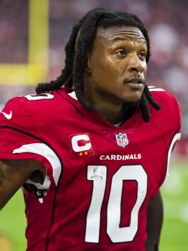 NFL World Reacts To Cornerback’s Harsh Comments On DeAndre Hopkins